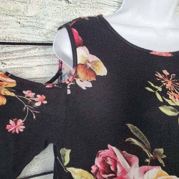 e.Luna Black Floral Cold Shoulder Tunic Top Women’s Small - Picture 3 of 8